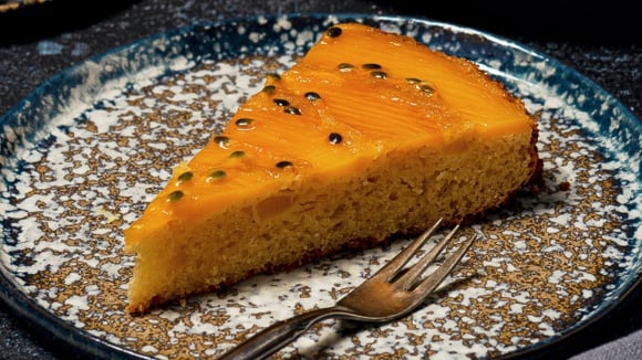 Um bolo de maracujá como esse tem que estar presente em qualquer lanche da tarde (Créditos: Shutterstock)