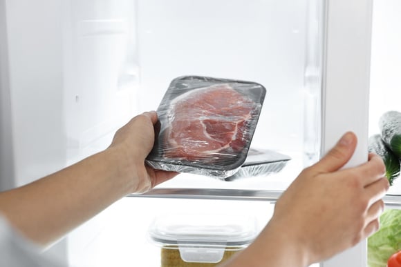 Carne bovina, frango e peixe: você sabe por quanto tempo realmente pode manter esses alimentos na geladeira?