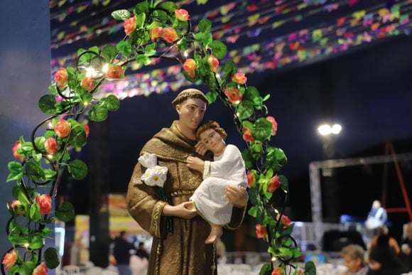 Música e gastronomia na 46ª Festa de Santo Antônio em Ribeirão Pires/SP