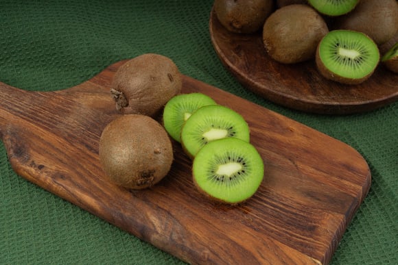 Aurelio Rojas, cardiologista: "Comer dois kiwis verdes uma hora antes de dormir pode reduzir o tempo necessário para adormecer em até 35% e melhorar a qualidade do sono."