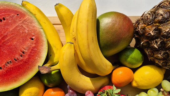 Aurelio Rojas, cardiologista: “Bananas, uvas, mangas ou abacaxis podem perturbar o seu sono à noite.”