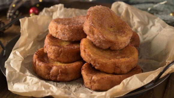 Nem fritura, nem forno ligado: há 4 anos faço as rabanadas na airfryer no Natal e a minha família adora