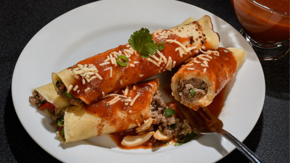 Testei uma receita simples de panqueca sem ovo que salvou meu almoço