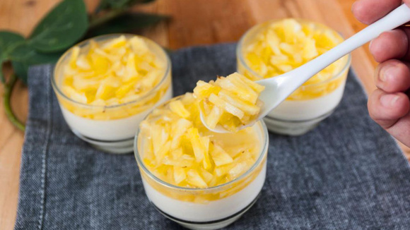 A melhor sobremesa gelada de Natal do mundo é da minha avó e finalmente a minha mãe aprendeu a receita e me ensinou