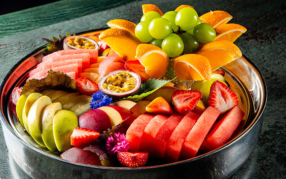 Gabriela Milanez, nutricionista: "Melão, melancia, maçã, mamão, morango e kiwi são as melhores frutas para quem quer secar e definir"