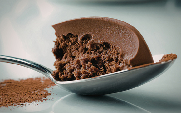 Eu finalmente consegui fazer mousse de chocolate aerada e firme depois de testar diferentes truques