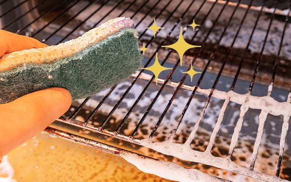 Diga adeus ao acúmulo de gordura no fogão: aprenda truque simples para limpar as grelhas sem esforço