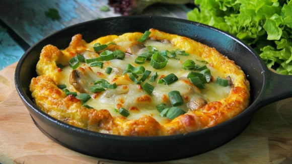 Omelete de legumes delicioso (Créditos: Canva)