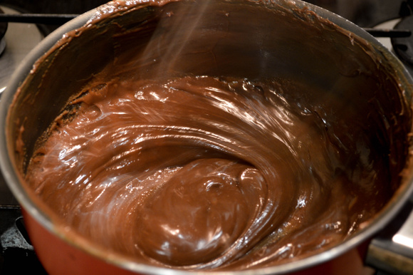 Receita de brigadeiro sem leite condensado para comer à vontade e sem culpa