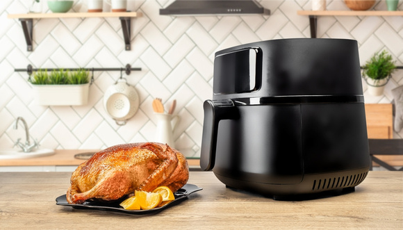 Mais espaço e economia na Black Friday de air fryers (Foto de Shutterstock)



 

 




 