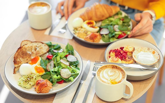 Sandra Moñino, nutricionista: "A primeira refeição do dia não deve ser um bolo; você pode comer uma salada no café da manhã."