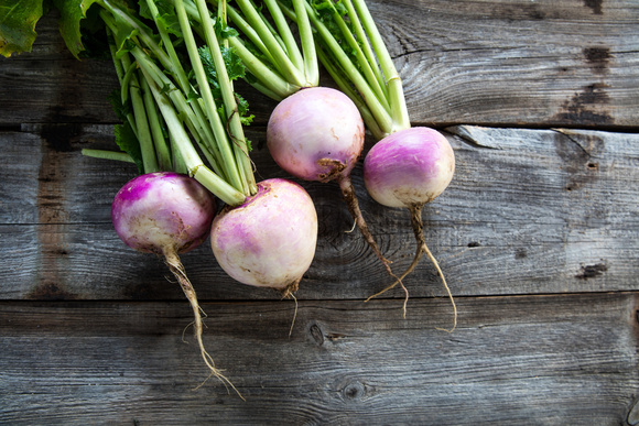 Nabo é rico em nutrientes como cálcio e potássio. (Crédito: Shutterstock)