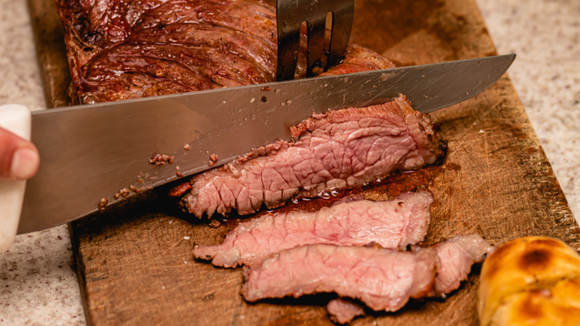 Levei essa carne para o churrasco e todo mundo pensou que era picanha, mas custou muito menos!