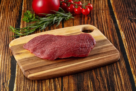 O truque dos chefs para um bife suculento e com crosta perfeita usa apenas 3 ingredientes: veja no TudoGostoso