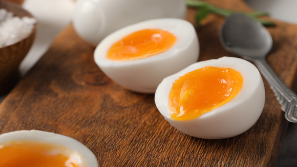 Alimento rico em proteínas pronto para ser adicionado em diferentes refeições. (Foto: Shutterstock)