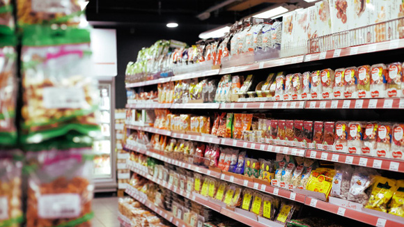 Feriado do Dia do Trabalhador: como os supermercados e restaurantes funcionarão no dia 1º de maio