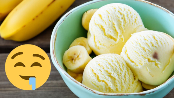 Sorvete de banana caseiro maravilhoso: não esqueça de usar a fruta bem madura pra receita dar certo!