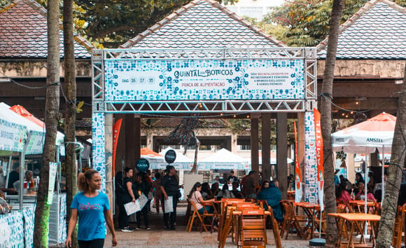 Quintal dos Botecos está chegando em Caxias/RJ com muita gastronomia, roda de samba com Arlindinho e mais!