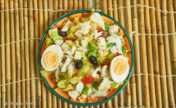 Salada de bacalhau. (créditos: TudoGostoso/Tiago Flores)