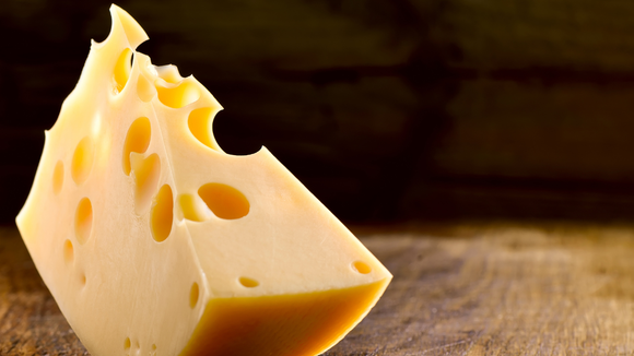 Escolha esse queijo para variar o cardápio. (Créditos: Canva)