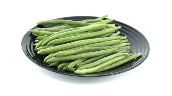 Uma horta simples transforma o quintal ou a varanda em fonte de ingredientes frescos. (Foto: Shutterstock)