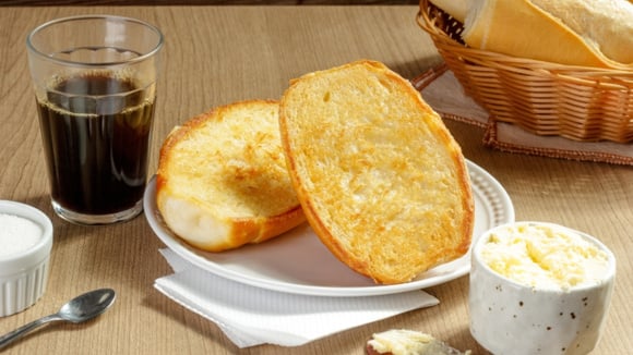 Oferta Prime Day: kit com cafeteira e sanduicheira por menos de R$ 130