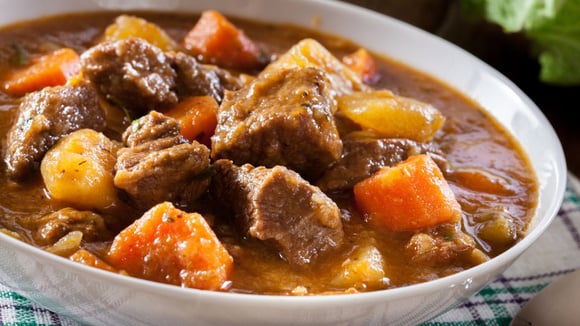 8 passos para fazer a melhor carne de panela da sua vida: é assim que os chefs profissionais fazem!