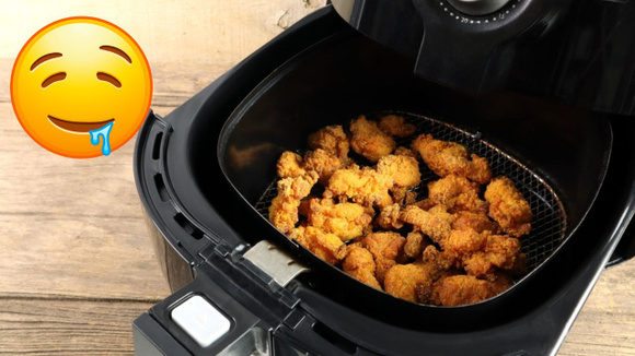 Frango empanado na airfryer: a proteína do seu almoço fica uma delícia e é uma ótima opção de prato saudável