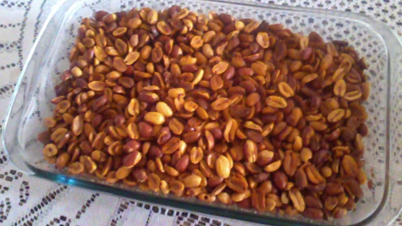 Um clássico das barraquinhas juninas que conquista pelo sabor e pela crocância. (créditos: TudoGostoso)