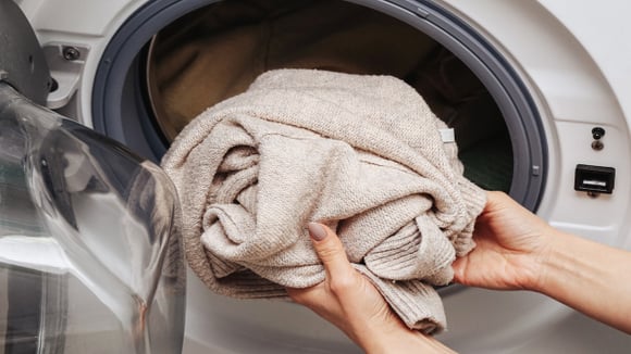 Lave as roupas todos os dias e ainda assim reduza seus gastos com essas mudanças econômicas
