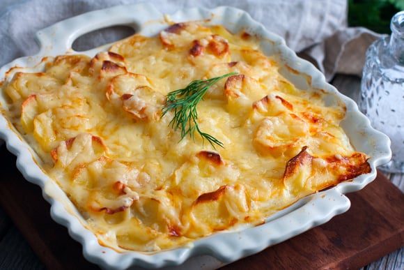 Batata gratinada na airfryer: acompanhamento RÁPIDO, prático e delicioso para qualquer refeição!