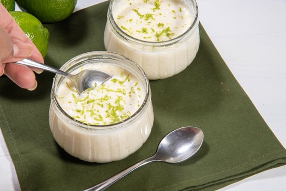 TudoGostoso ensina sobremesa cremosa de limão com 3 ingredientes que não vai ao fogo e fica pronta em 5 minutos