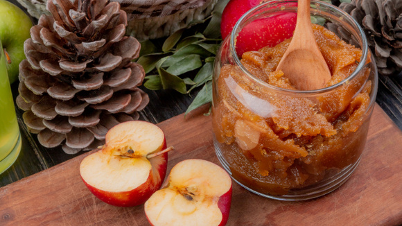 Como fazer manteiga de maçã? Receita cremosa que aprendi no TudoGostoso combina a fruta com especiarias e é ideal para o seu café da manhã