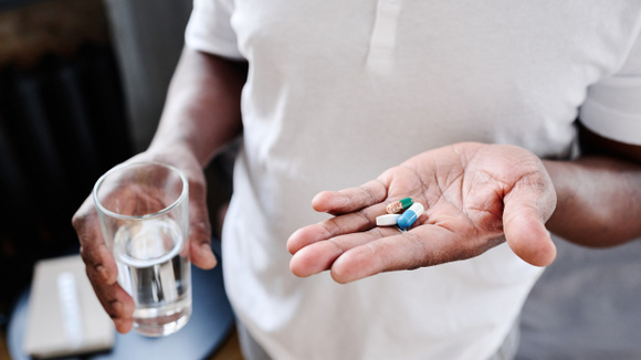 Sou médico e garanto: "quem toma este medicamento comum pode ter deficiência de B12 e até demência”