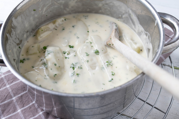 O truque da minha sogra para fazer molho bechamel mais rápido e sem um único caroço empelotado
