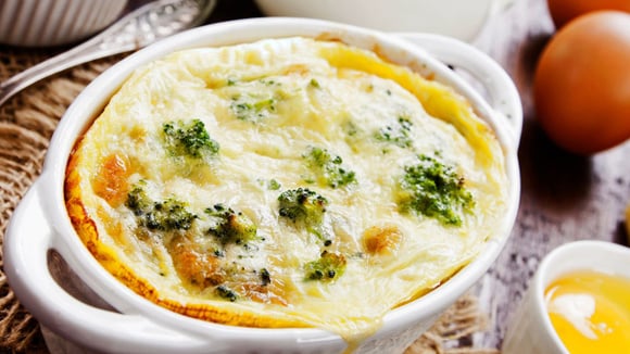 Omelete assada de batata, abóbora e brócolis: TudoGostoso ensina como fazer a receita fácil e deliciosa para o jantar