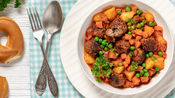 Para que serve cada tipo de prato de um aparelho de jantar?