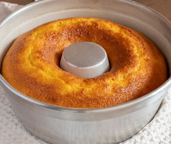 Como fazer bolo de cenoura na AirFryer - Estadão