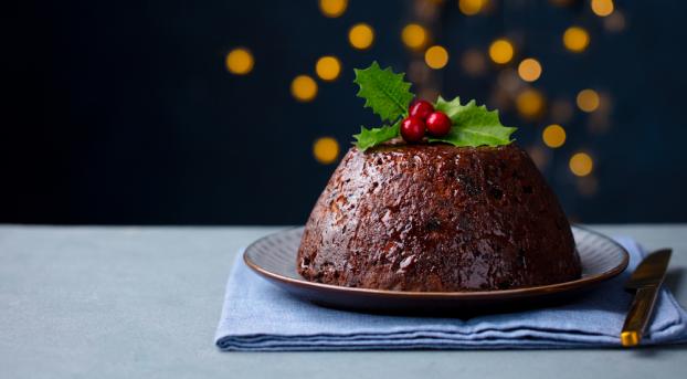 Bolos De Natal Decorados Com Chantilly: Surpreenda-se Com As 5 Melhores  Receitas Para Deixar Sua Ceia Irresistível!