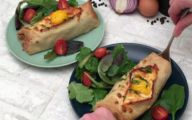 Panqueca à bolonhesa