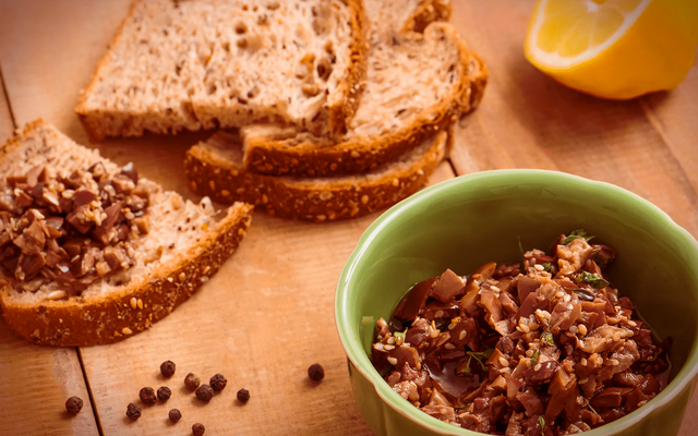 Tapenade cítrica com sementes