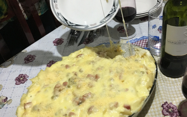 Macarrão recheado de forno 