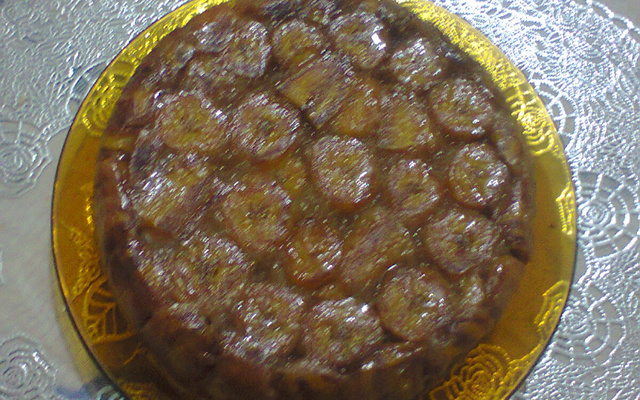 Torta de banana caramelizada