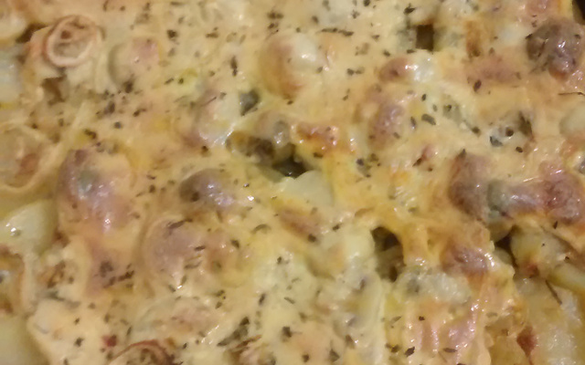 Filé de polaca ao creme de champignon