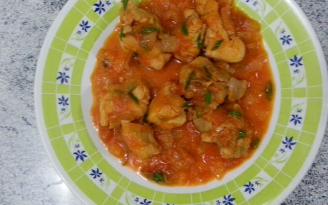 Frango guisado simples