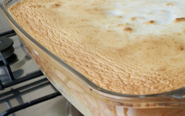 Delícia de banana com suspiro