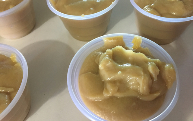 Brigadeiro de erva cidreira (SP) ou capim santo (Nordeste)