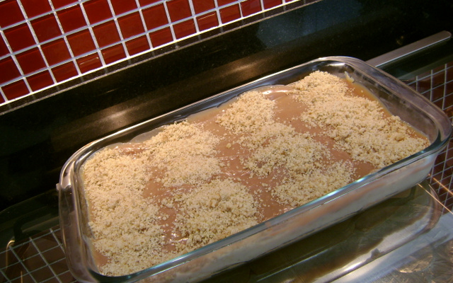 Pavê de biscoito de champagne (nozes com brigadeiro)