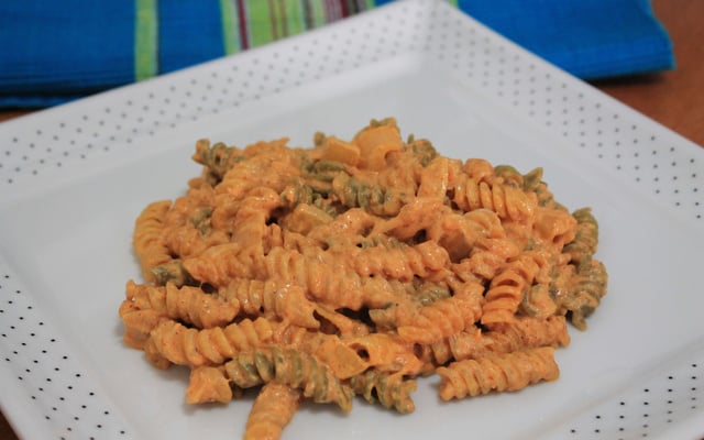 Macarronada de atum com creme de leite