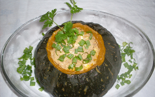 Abóbora recheada com carne moída